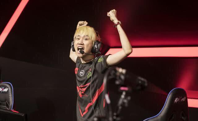 个备受关注 个备受关注